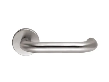 ITALIAN DESIGN - GERBERA - Steel door handle on rose _ Fama International